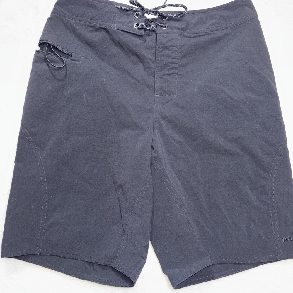Patagonia Men's Stretch Wavefarer Board Shorts SZ 32 Black Swim Trunk Zip Pocket